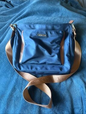Calvin Klein Blue Messenger Bag with Brown Trim